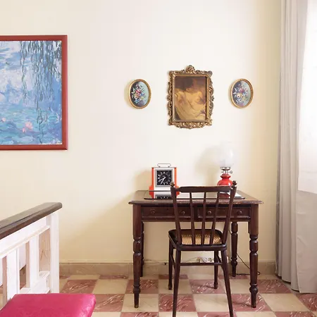 B&B Casa Dona Carmela - Parking Included - (adults Only) 3*